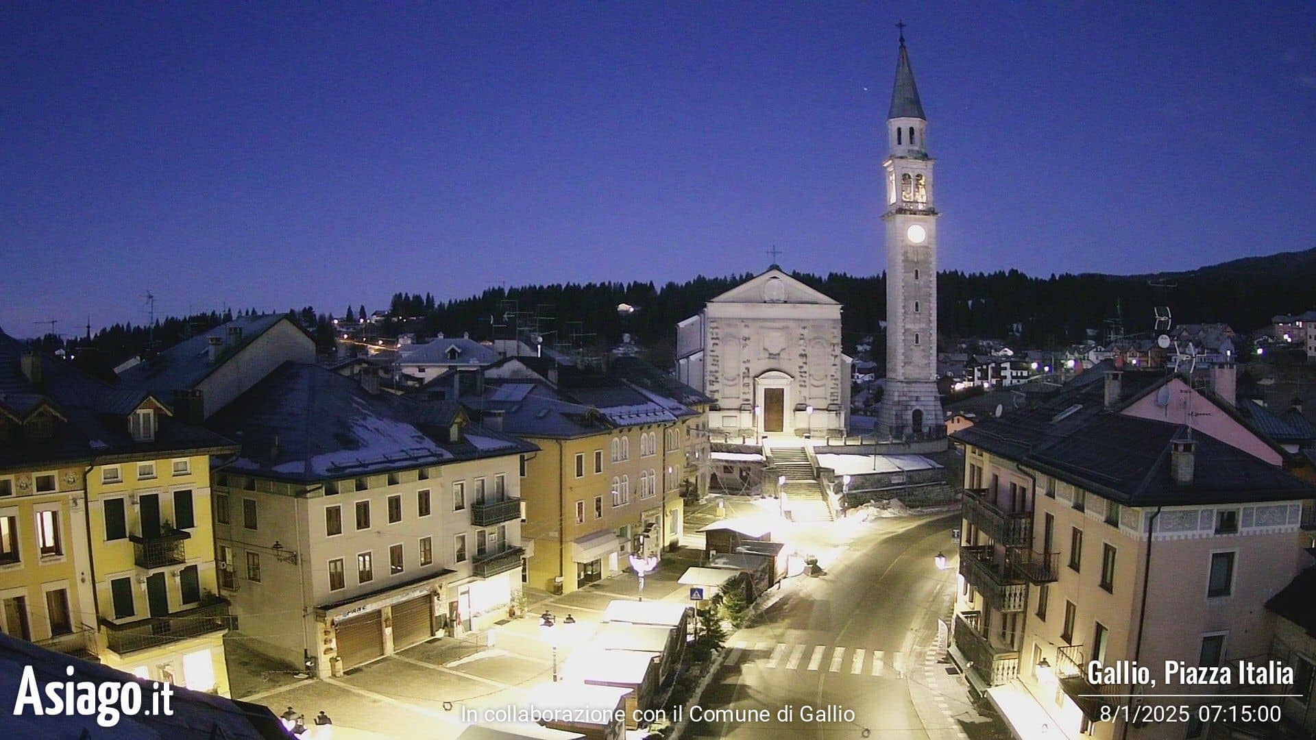 Live Webcam on Piazza Italia in Gallio